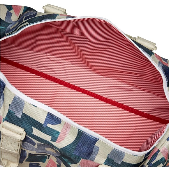 COPY - NWT Herschel matching travel set - Picture 4 of 9